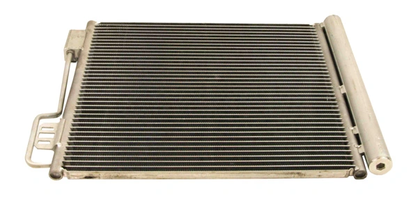 Condenseur, climatisation MAXGEAR AC824585