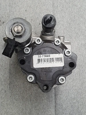 Pompe hydraulique, direction URW 32-73608