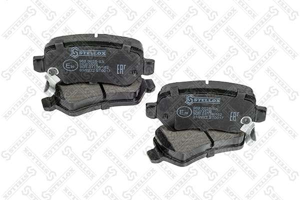 Kit de plaquettes de frein, frein à disque STELLOX 968 002B-SX