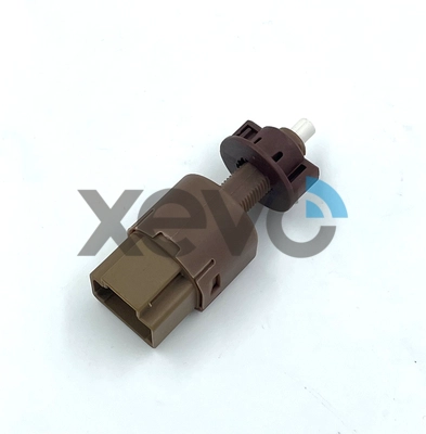 Interrupteur des feux de freins XEVO XBL7739