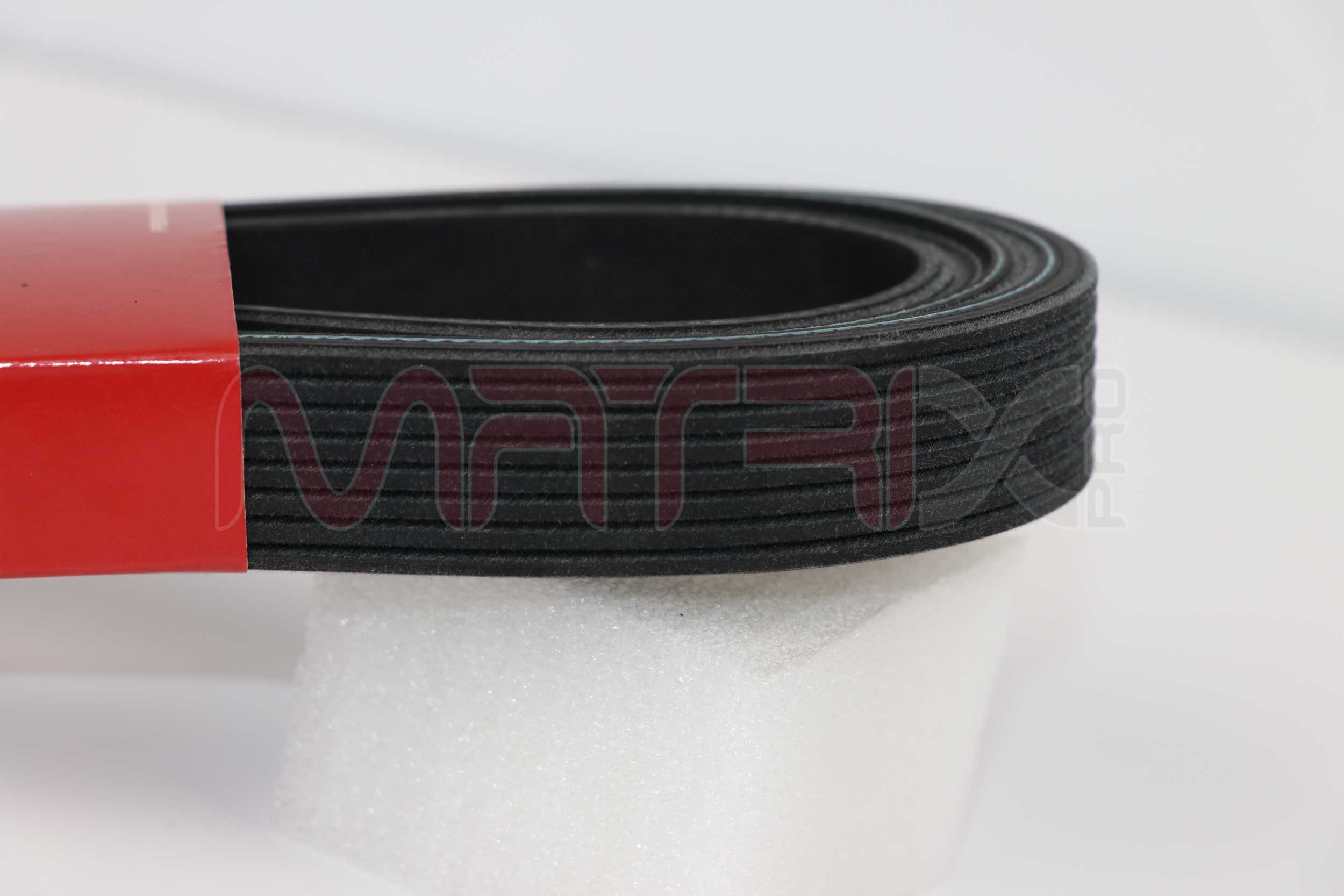 Courroie trapézoïdale à nervures MATRIX PRO MX8PK2035