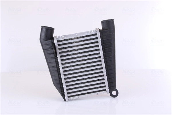Refroidisseur d'air de suralimentation NISSENS 96864