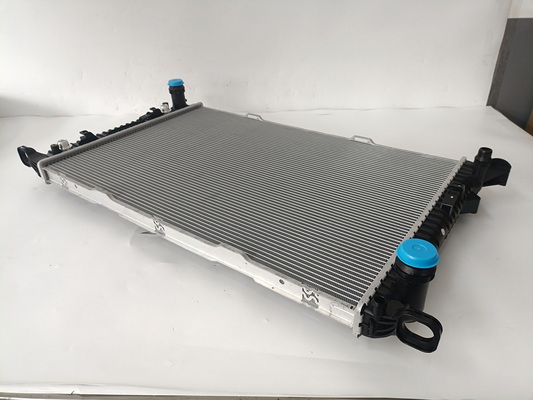 Radiateur, refroidissement du moteur BAPMIC TOPT1301041