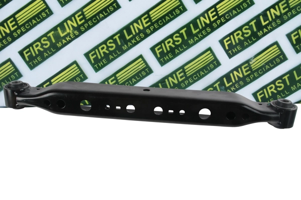 Bras de liaison, suspension de roue FIRST LINE FCA8035