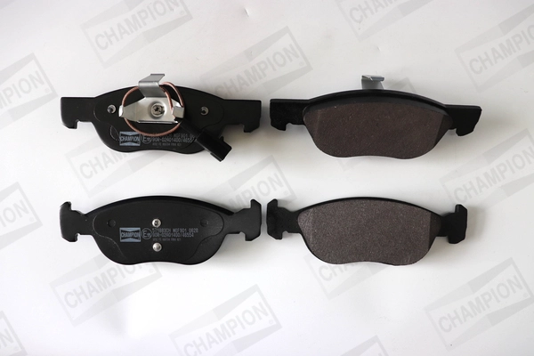 Kit de plaquettes de frein, frein à disque CHAMPION 571883CH