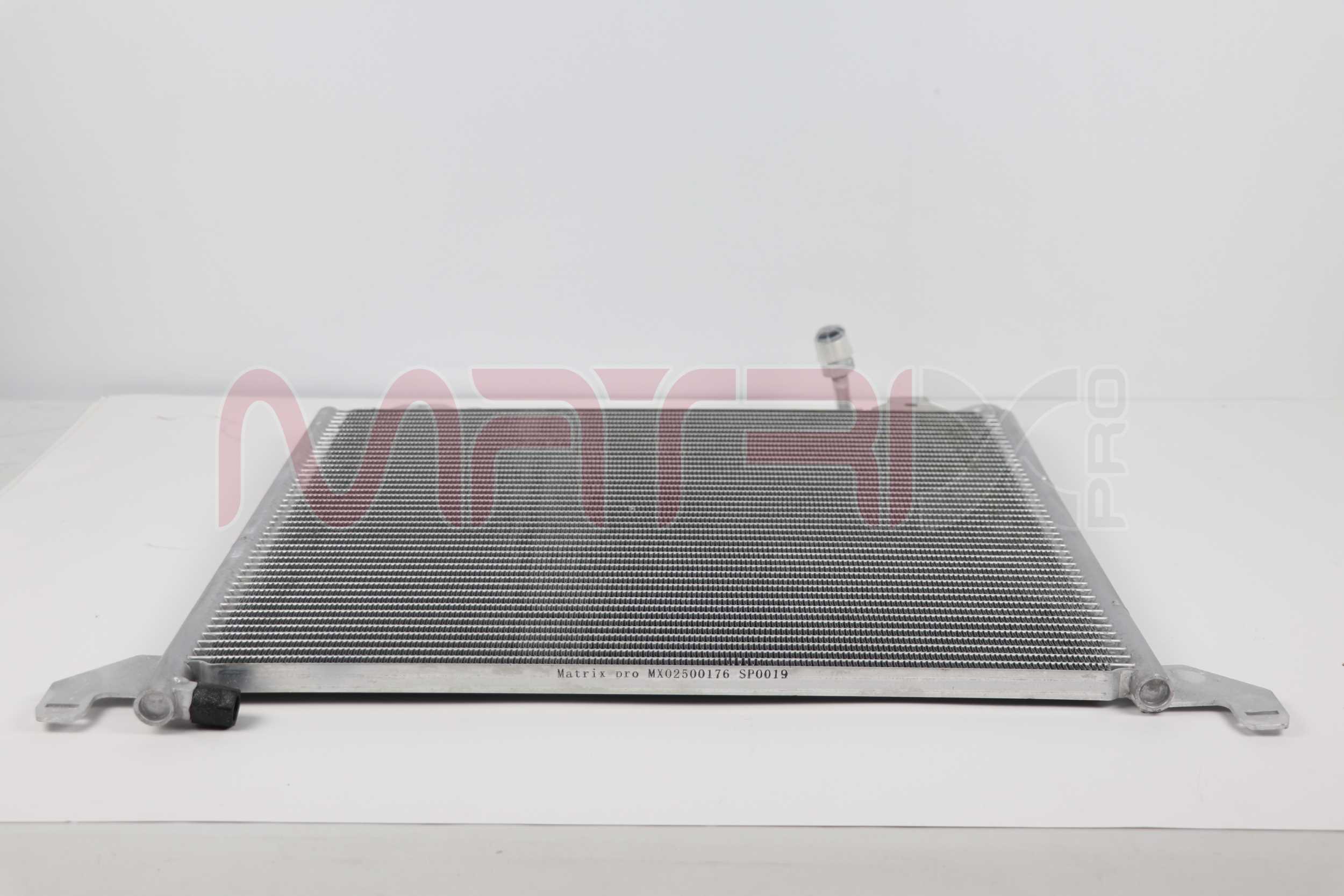 Condenseur, climatisation MATRIX PRO MX02500176