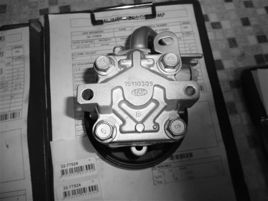 Pompe hydraulique, direction URW 32-77524
