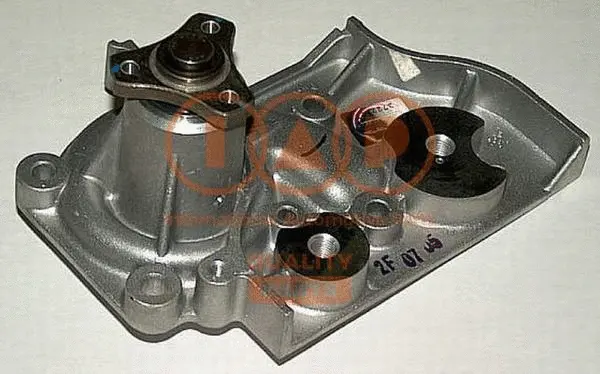 Pompe à eau, refroidissement du moteur IAP QUALITY PARTS 150-21011