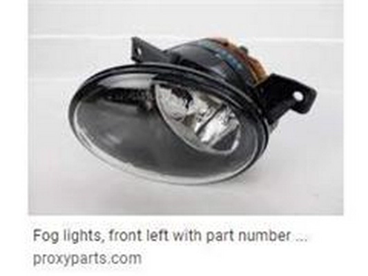Projecteur antibrouillard ZPY 7E0941699B