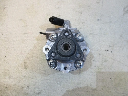Pompe hydraulique, direction URW 32-85533