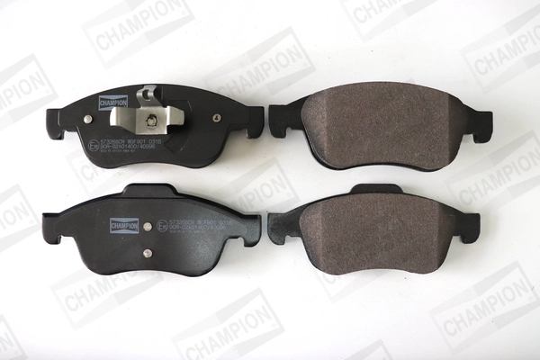 Kit de plaquettes de frein, frein à disque CHAMPION 573268CH