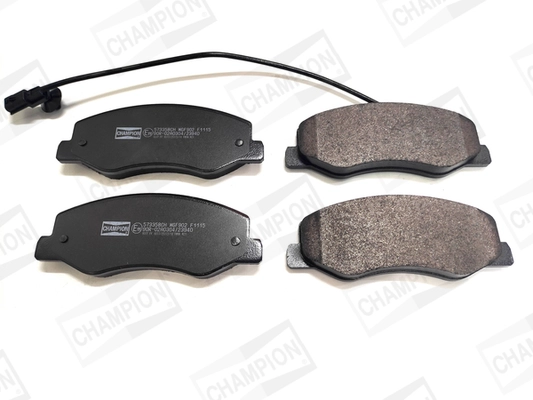Kit de plaquettes de frein, frein à disque CHAMPION 573358CH