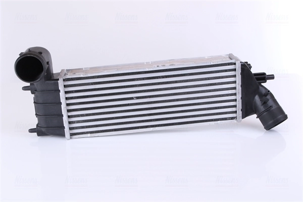 Refroidisseur d'air de suralimentation NISSENS 96766