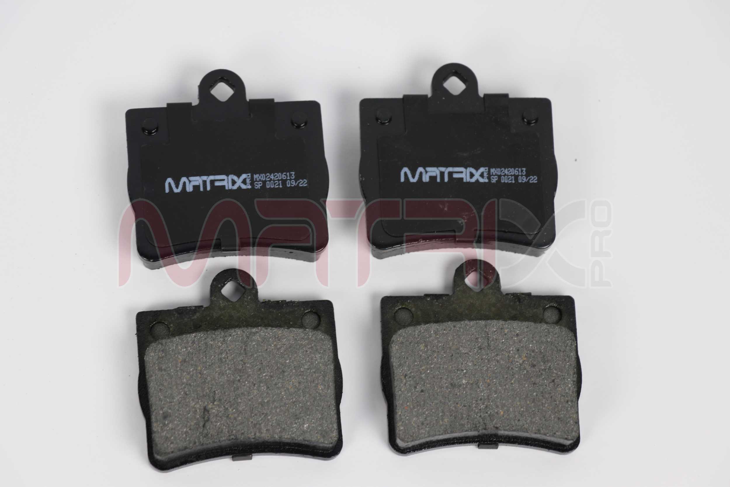 Kit de plaquettes de frein, frein à disque MATRIX PRO MX02420613