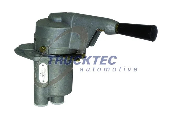 Valve de commande de frein, frein de stationnement TRUCKTEC AUTOMOTIVE 01.35.147
