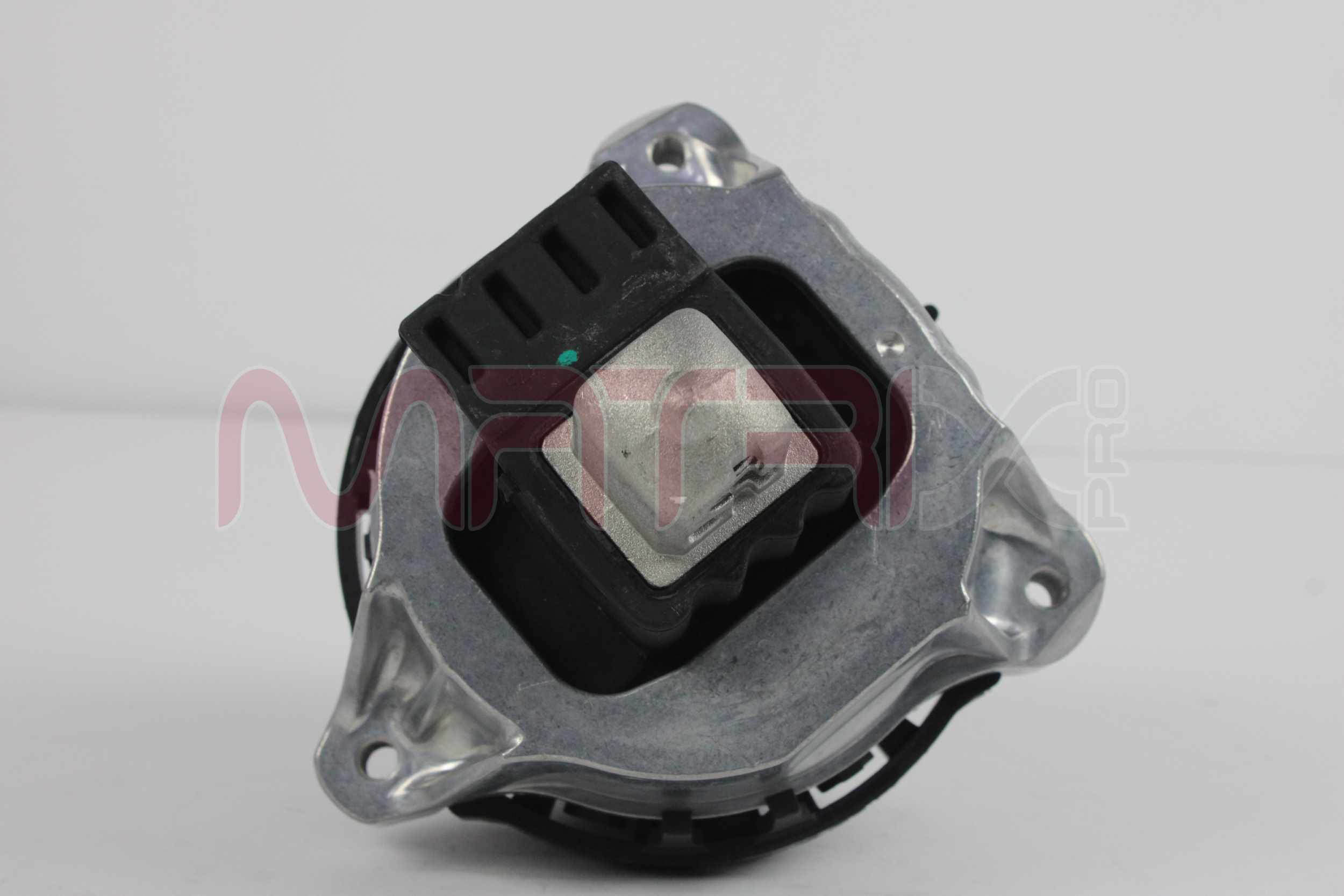 Support moteur MATRIX PRO MX01240476