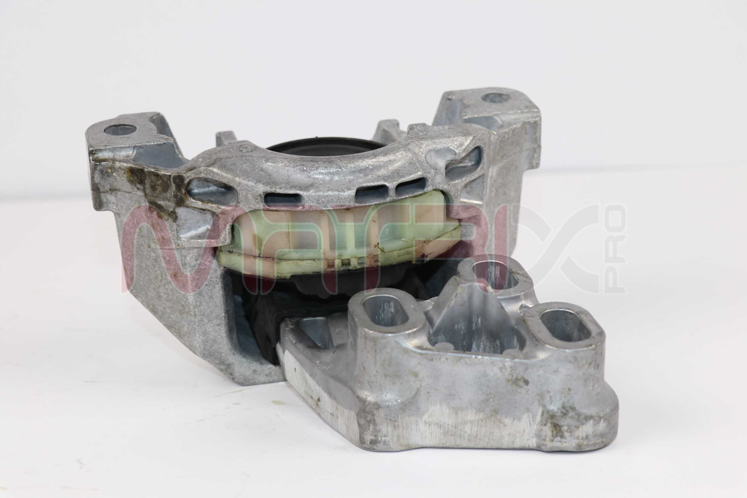 Support moteur MATRIX PRO MX02240172
