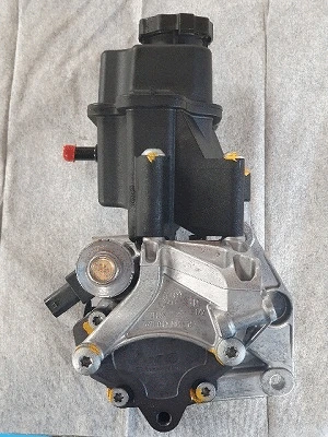 Pompe hydraulique, direction URW 32-89664