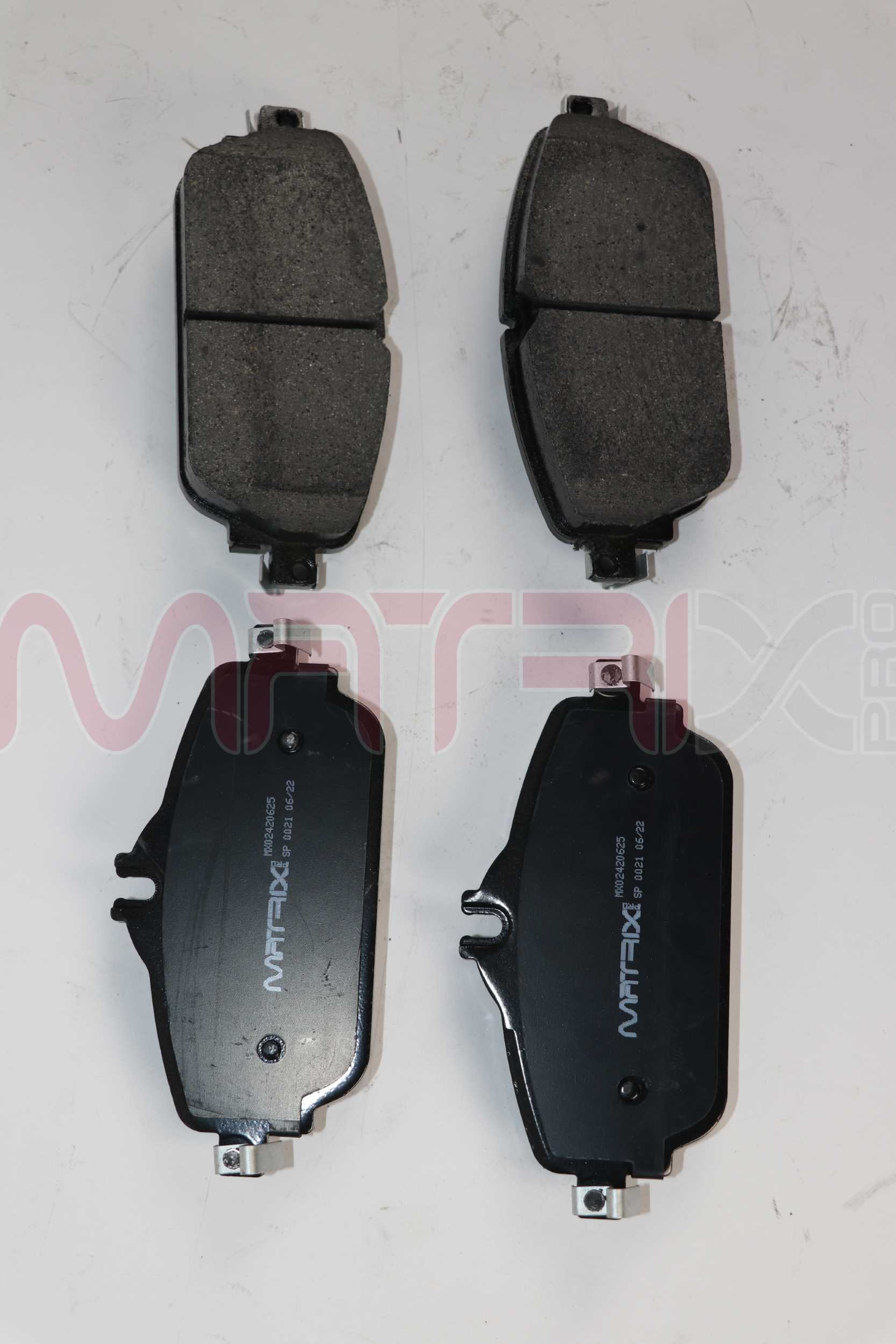 Kit de plaquettes de frein, frein à disque MATRIX PRO MX02420625
